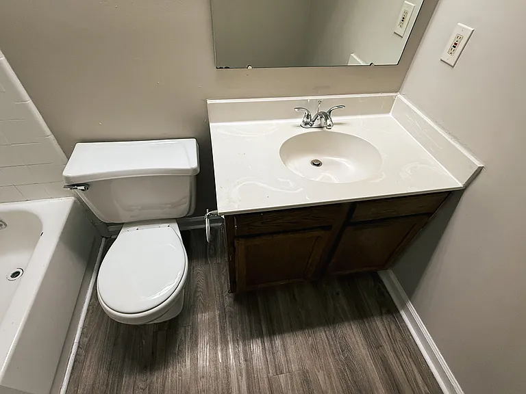 2802 Iron Gate Ln — Photo 12