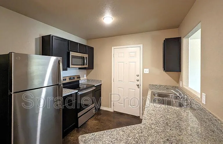 1540 Brazos Rd — Photo 4