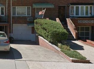 6054 76th St, Middle Village, NY 11379