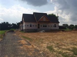 131 Mitchell Rd, Portland, TN 37148