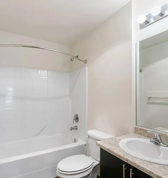 Taylor Creek Apartments — Photo 14