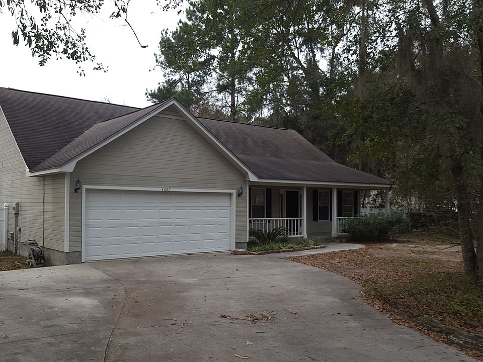 2 car garage and pad parking