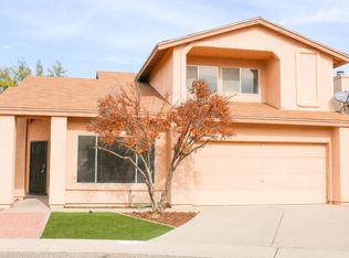 8189 N Streamside Ave, Tucson, AZ 85741