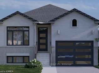 54 Dusenbury Dr, Loyalist, ON K0H2H0