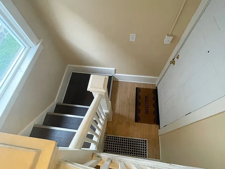 416 Pearl St — Photo 4
