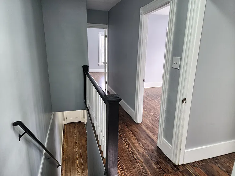 123 Ridgeway St — Photo 2