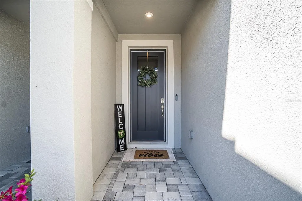 3 bed, 2.5 bath, 1716 sqft, $2,850 — Photo 3
