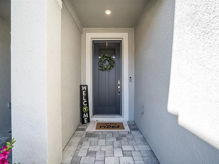 8518 Primrose Willow Pl — Photo 3