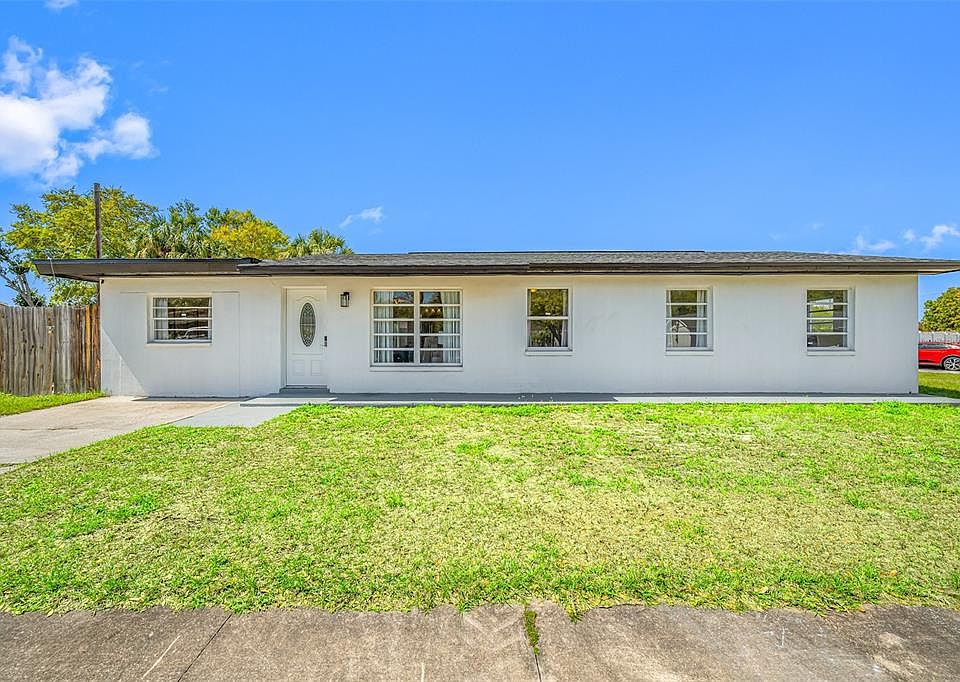 1st image of 4916 Carlyle Rd