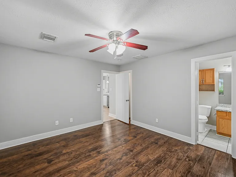 20967 Young Meadows Way — Photo 8
