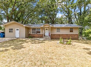 205 Oak Ridge Dr, Seneca, MO 64865