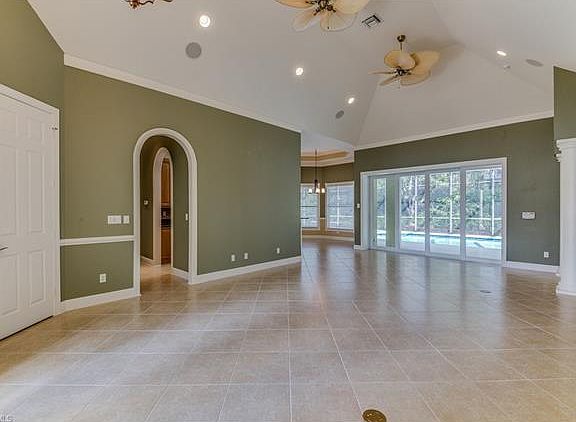 4th image of 10285 Avonleigh Dr
