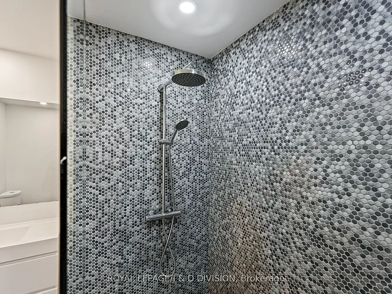 314 Lonsdale Rd #4 — Photo 34