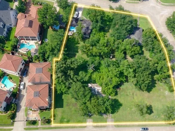 5514 McCulloch Cir, Houston, TX 77056
