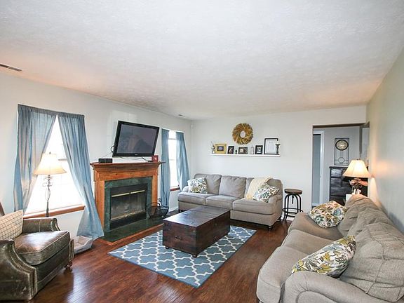 5th image of 6679 Wimbledon Dr