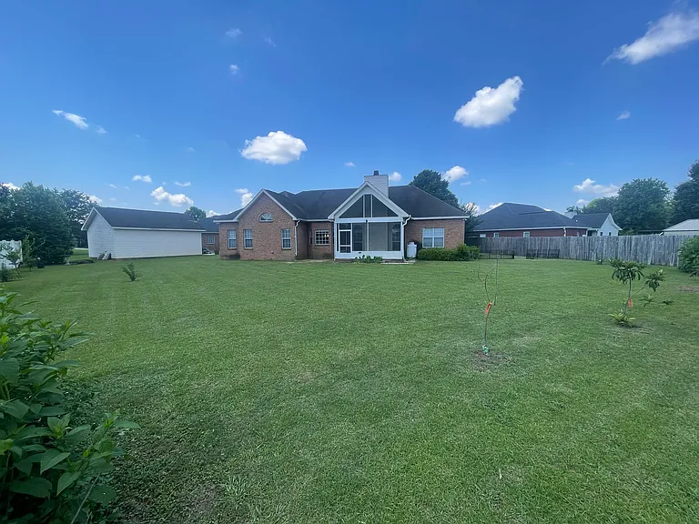 104 Elderberry Ct — Photo 23