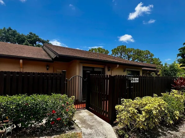 615 Sea Pine Way #E, Greenacres, FL 33415