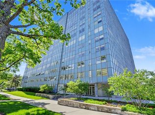 333 W Meyer Blvd APT 305, Kansas City, MO 64113