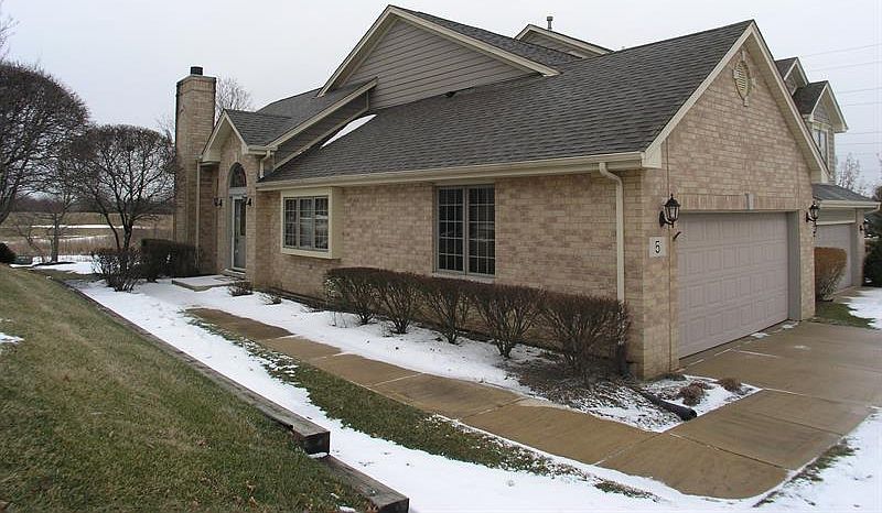 1st image of 5 Long Cove Dr