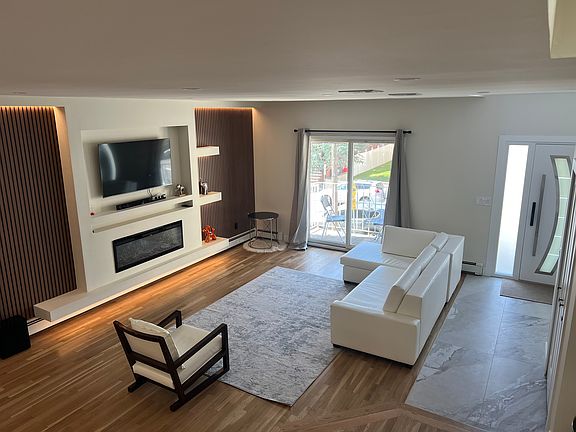 3rd image of 289 Knox Ave APT 1