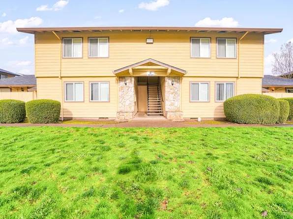 Maple Terrace Apartments, 1535 SE Maple St #12, Hillsboro, OR 97123