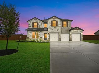 210 Valley Ranch Trl, Dayton, TX 77535