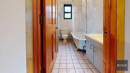 Rented by Bond New York