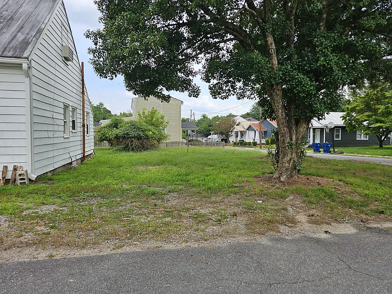 3409 Light St — Photo 11