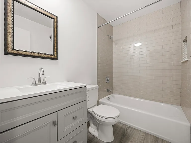 1206 E Fairview St #305 — Photo 19