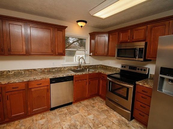 2nd image of 3591 Dorothy Ln
