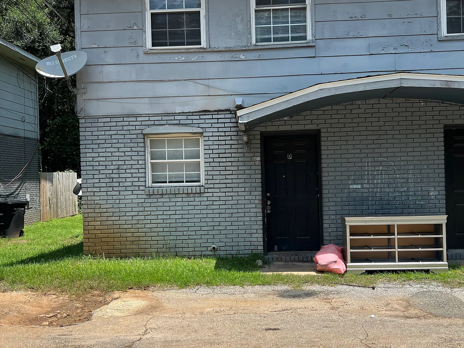 2 bed, 1072 sqft, $1,100 — Photo 1