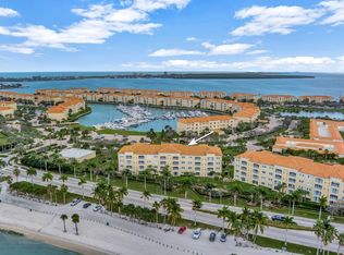 36 Harbour Isle Dr W #PENTHOUSE 03, Fort Pierce, FL 34949