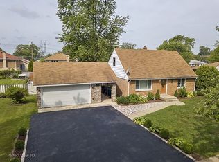 7940 Normandy Ave, Burbank, IL 60459