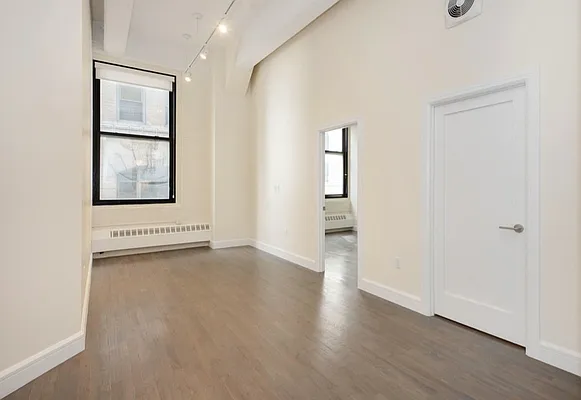 Rented by REAL New York | media 3