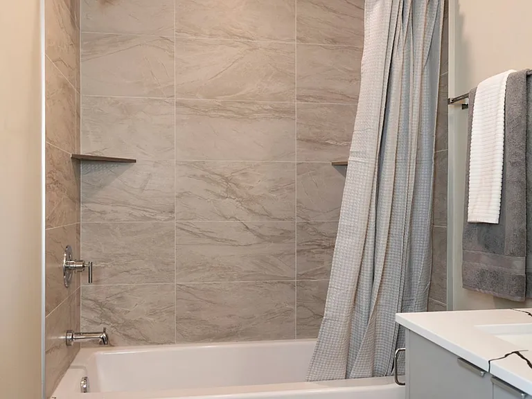 The Merz Luxury Apartments — Photo 10