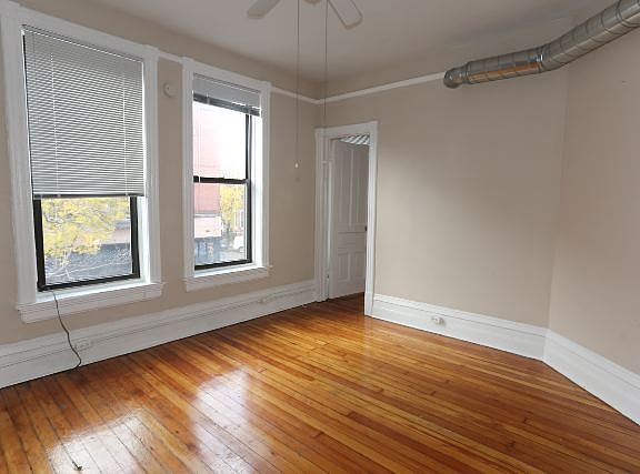 5th image of 2271 N Lincoln Ave #3