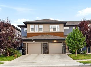 1860 Keene Cres SW, Edmonton, AB T6W 3W4