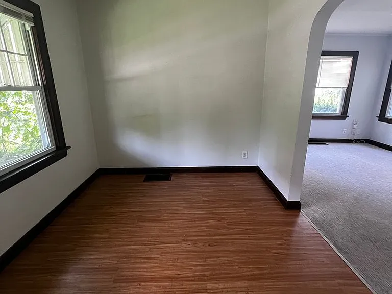 1455 W 12th St — Photo 3