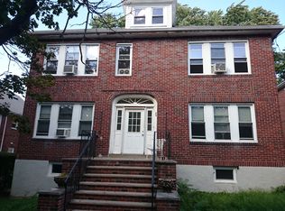 29 Hatherly Rd, Brighton, MA 02135