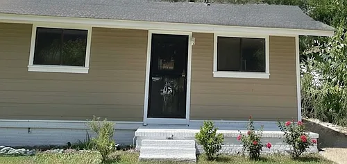 1004 Lanier Ave Photo 1