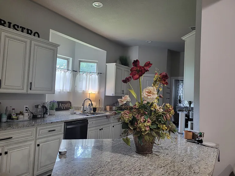 Pecan Grv — Photo 21