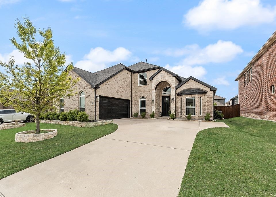 1st image of 825 Cobalt Dr