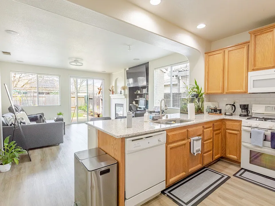 1849 Dawnelle Way