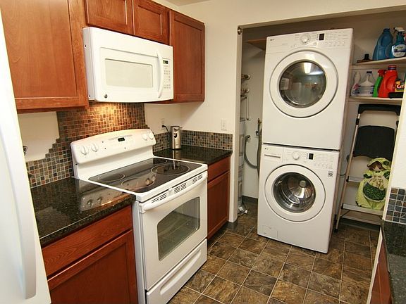 4th image of 6007 E 6th Ave APT W11