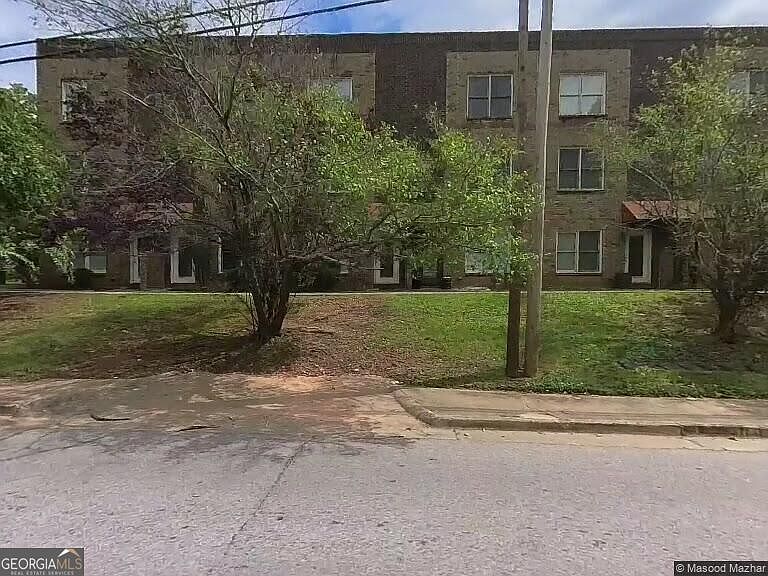 1st image of 4940 West St