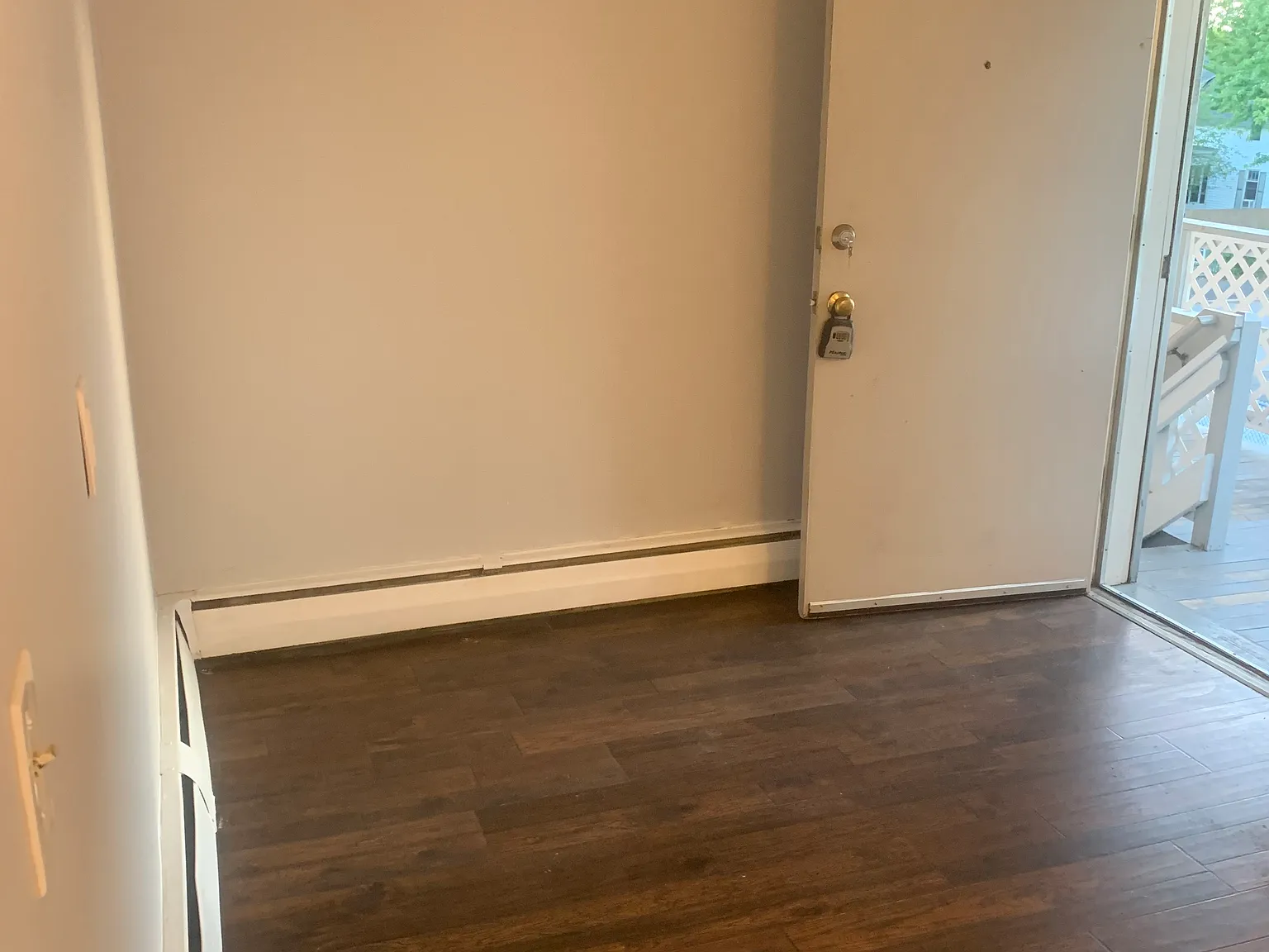Studio, 400 sqft, $1,375 — Photo 3