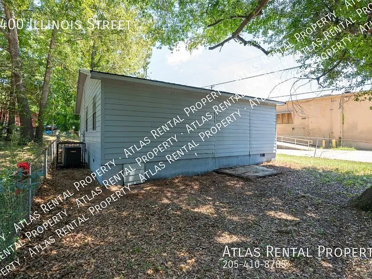 1400 Illinois St — Photo 5