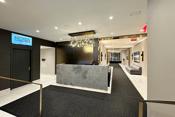 Rented by Corcoran | media 23