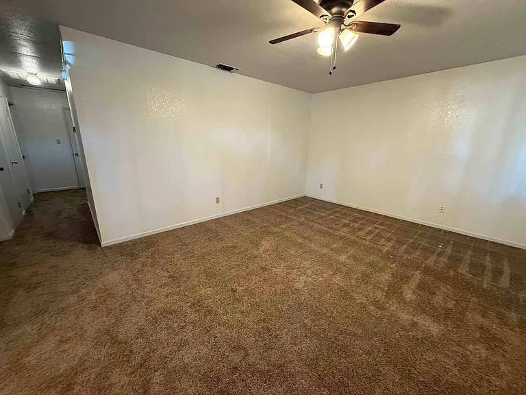 9262 Terra Linda Dr — Photo 23