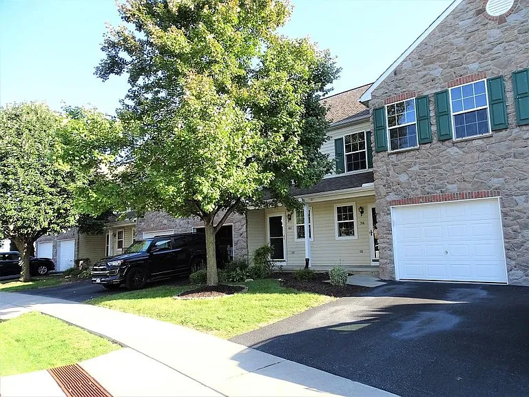 56 N Village Cir — Photo 32